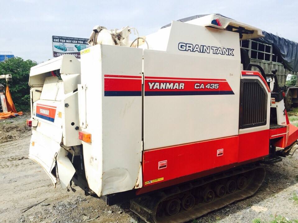 Máy gặt đập liên hợp Yanmar CA435