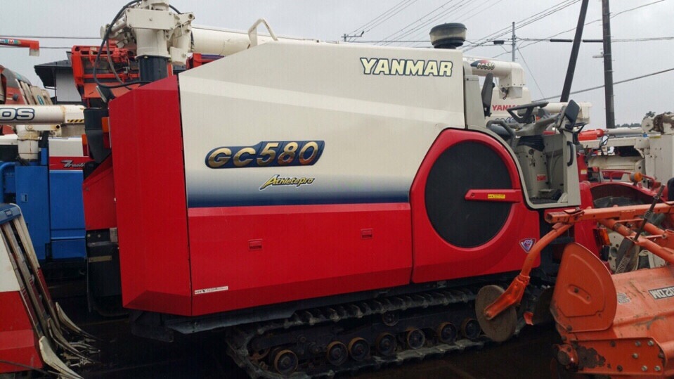 Máy gặt đập liên hợp Yanmar GC 580